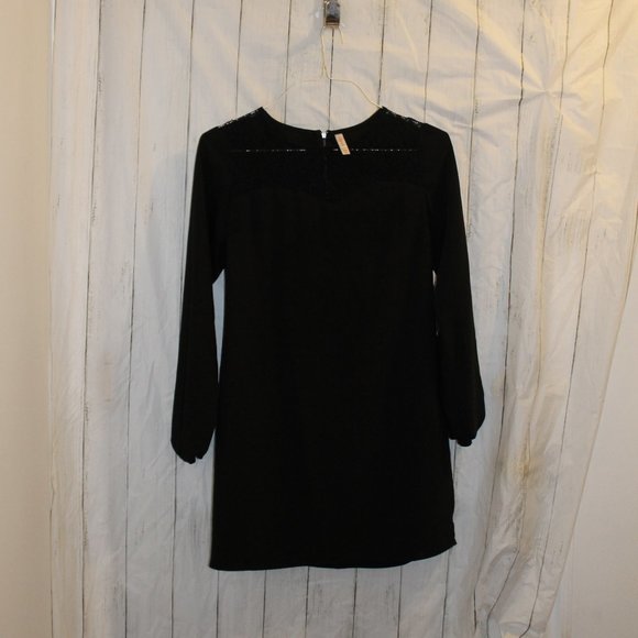 Dress - Picture 1 of 5